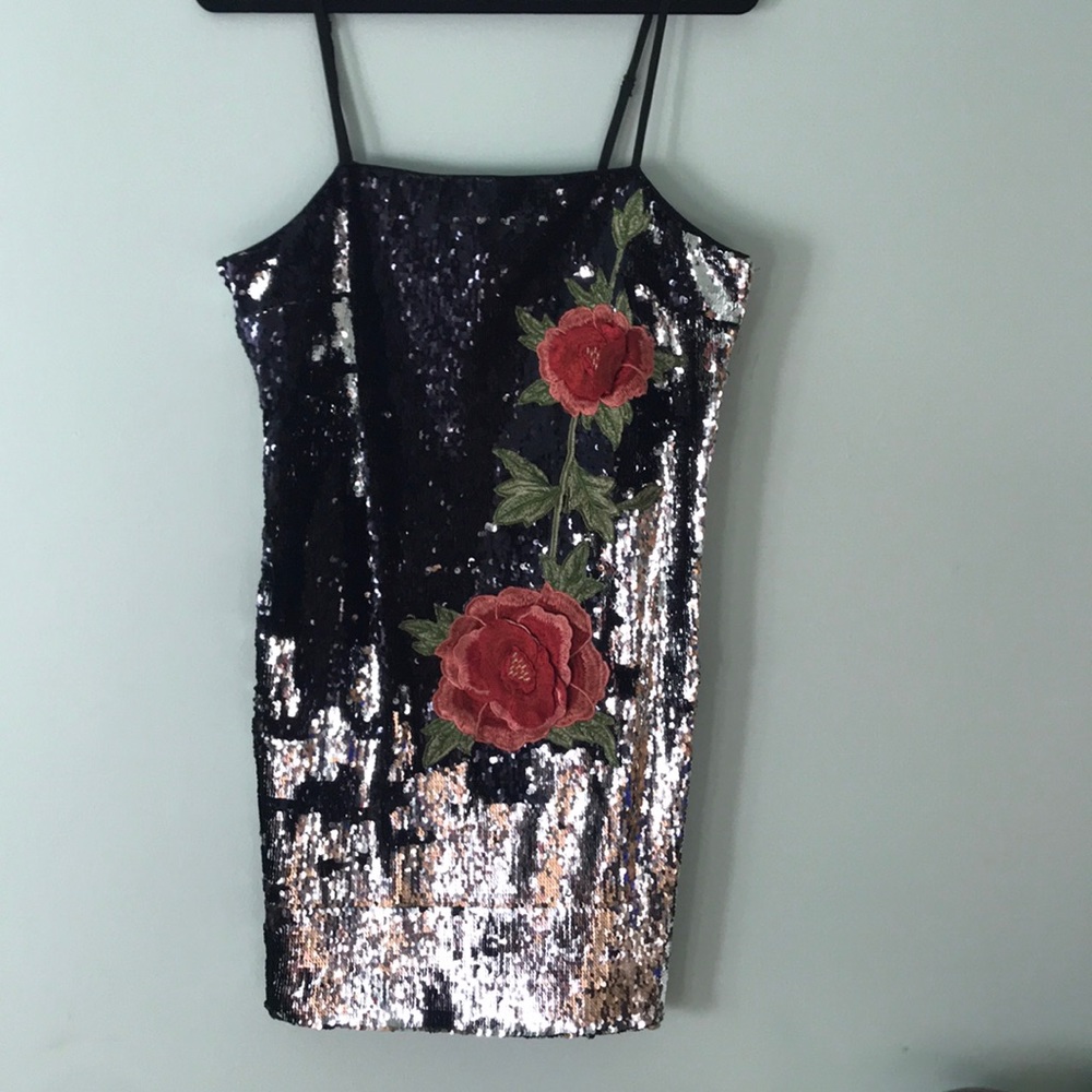 Super Fun Sequin Dress!!! ❤️